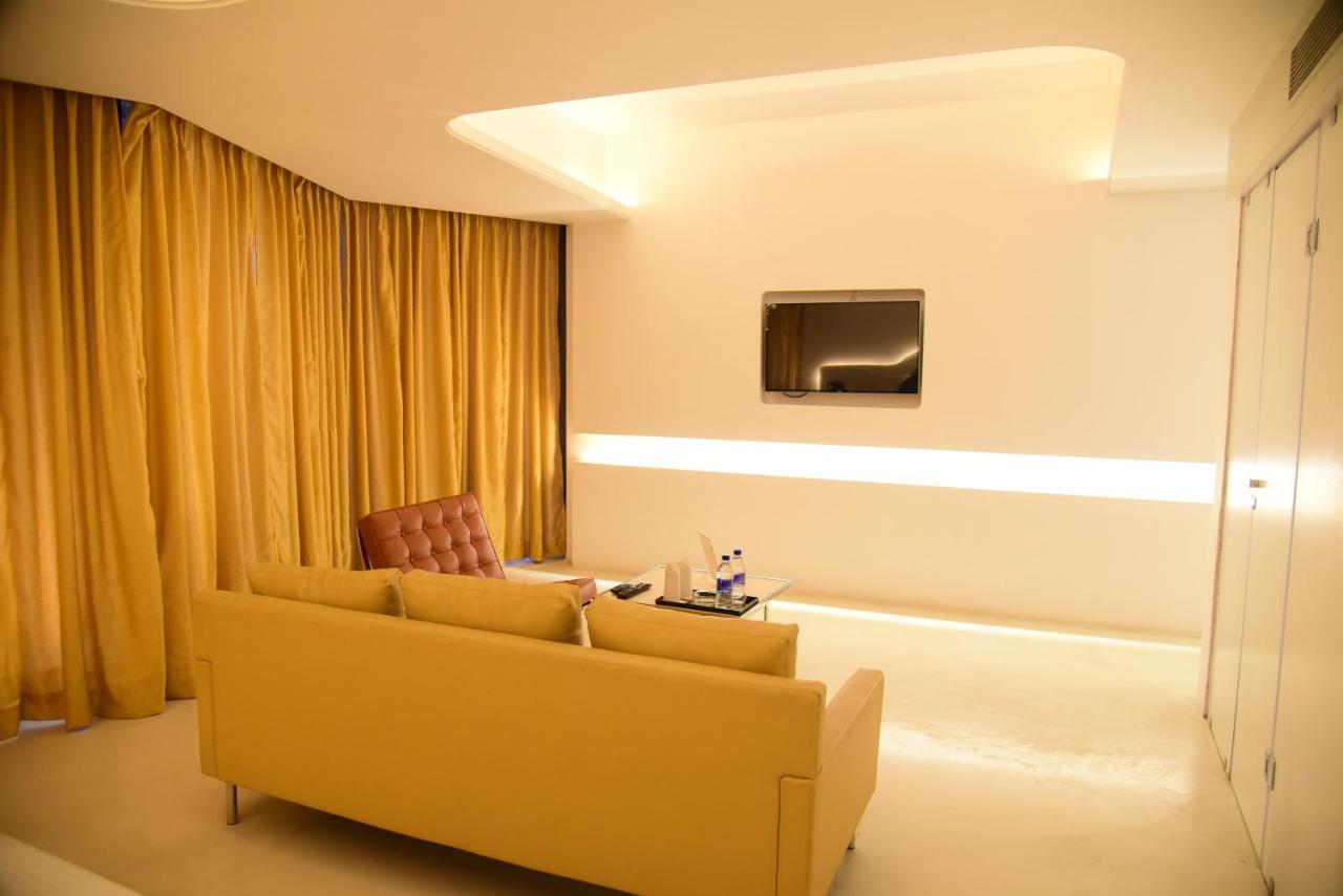 Ramaya Hotel Rohtak Esterno foto