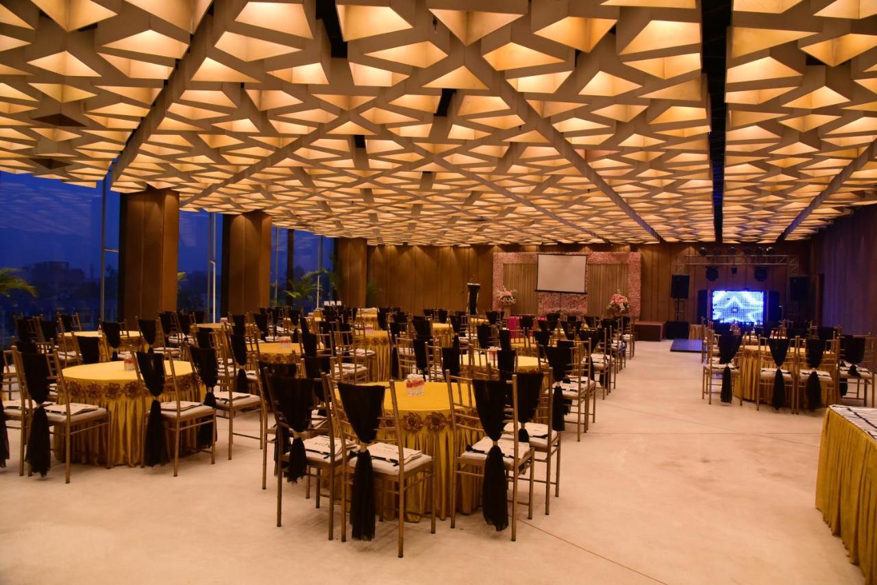 Ramaya Hotel Rohtak Esterno foto